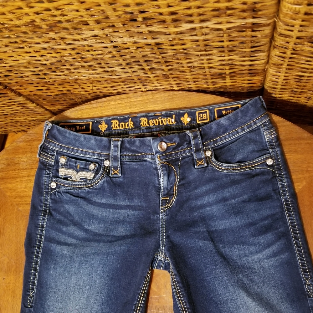ROCK REVIVAL JEANS 🎸🎶 - Picture 2 of 12